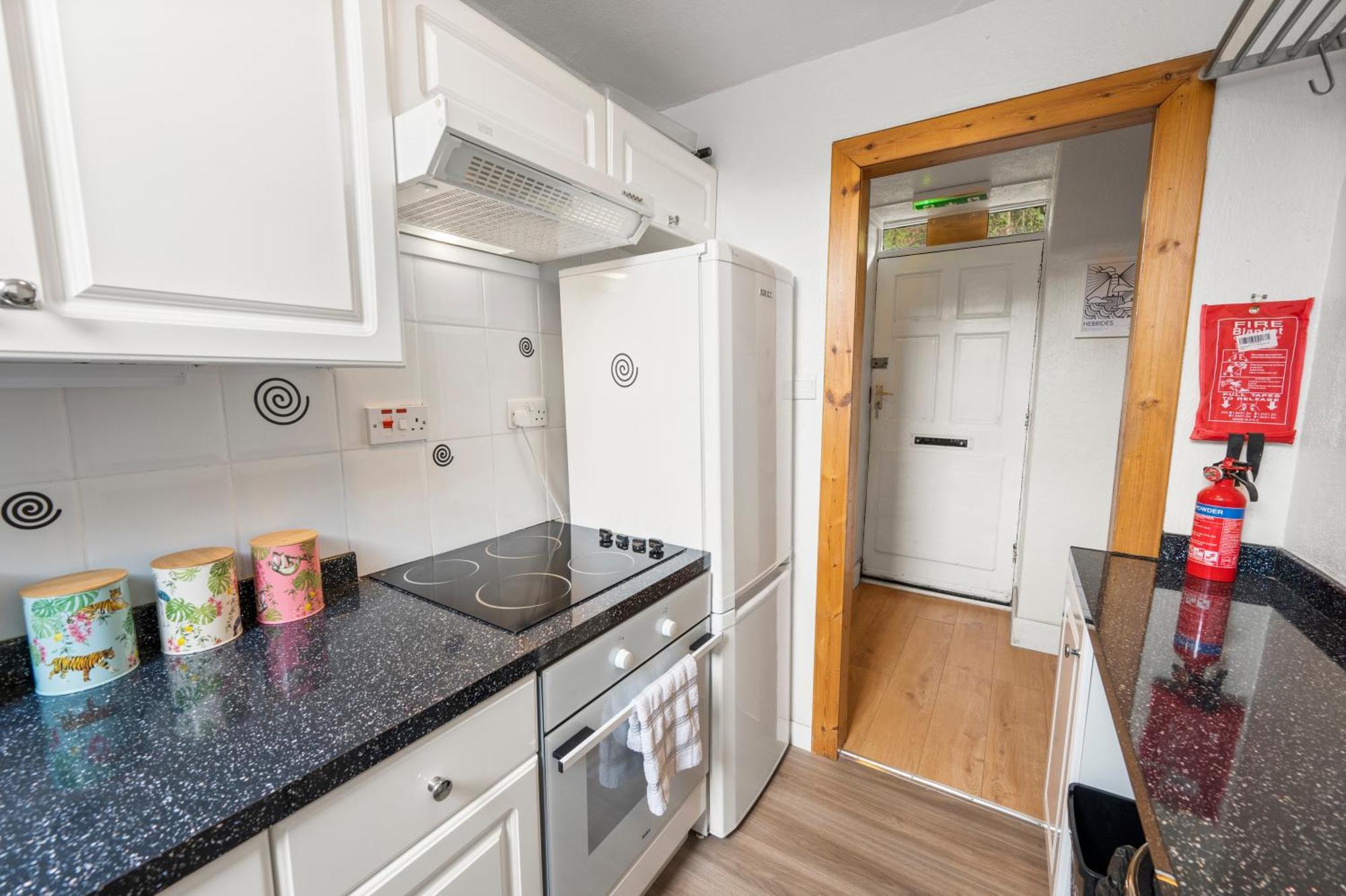 Charming Apt Nr Centre - Terrace & Street Parking Обан Экстерьер фото